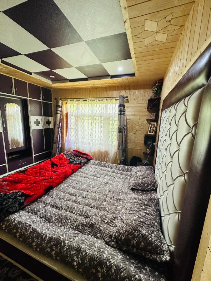 Sheen Homestay Gulmarg Exterior photo