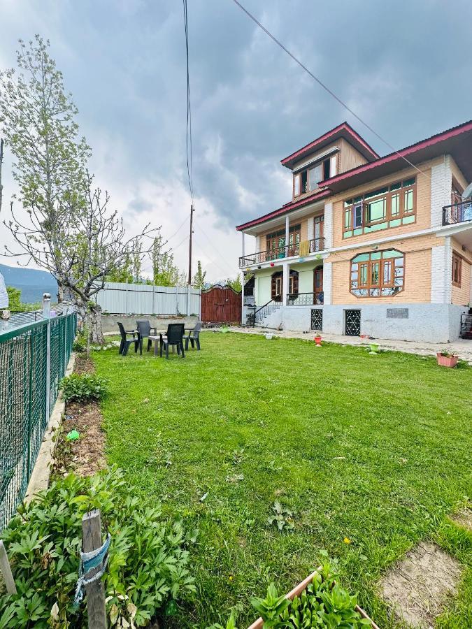 Sheen Homestay Gulmarg Exterior photo