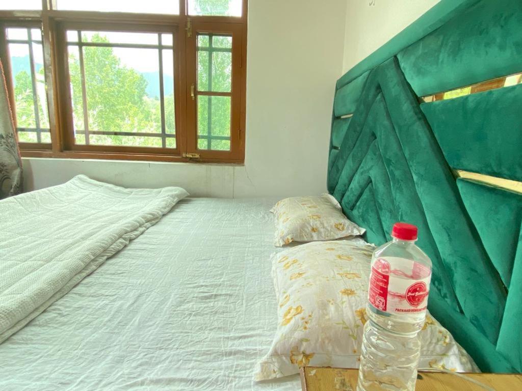 Sheen Homestay Gulmarg Exterior photo